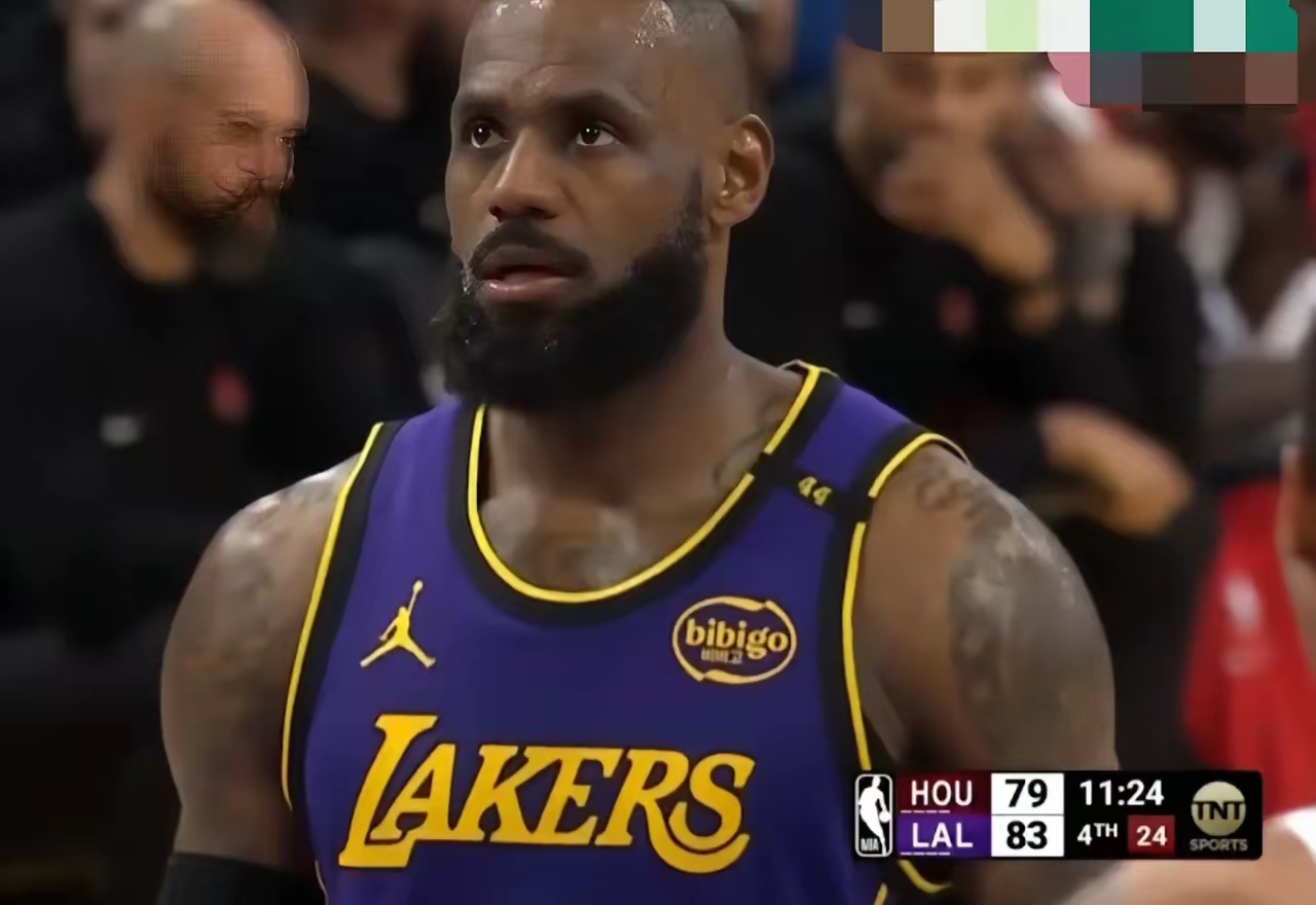 爱游戏入口-步行者翻盘灰熊，詹姆斯刷新纪录