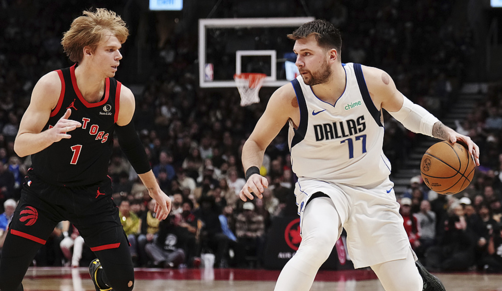 爱游戏2026-新疆队完胜掘金,东契奇扛起全队