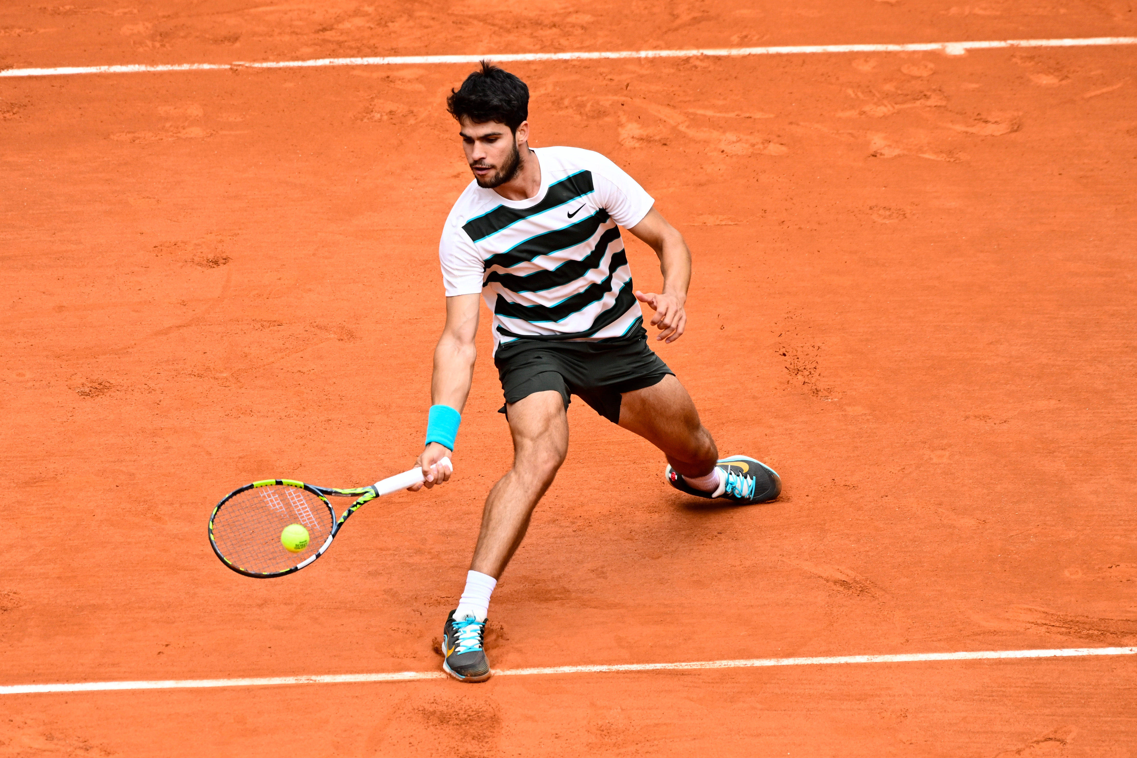 爱游戏APP-美网完胜法网，阿尔卡拉斯高光表现