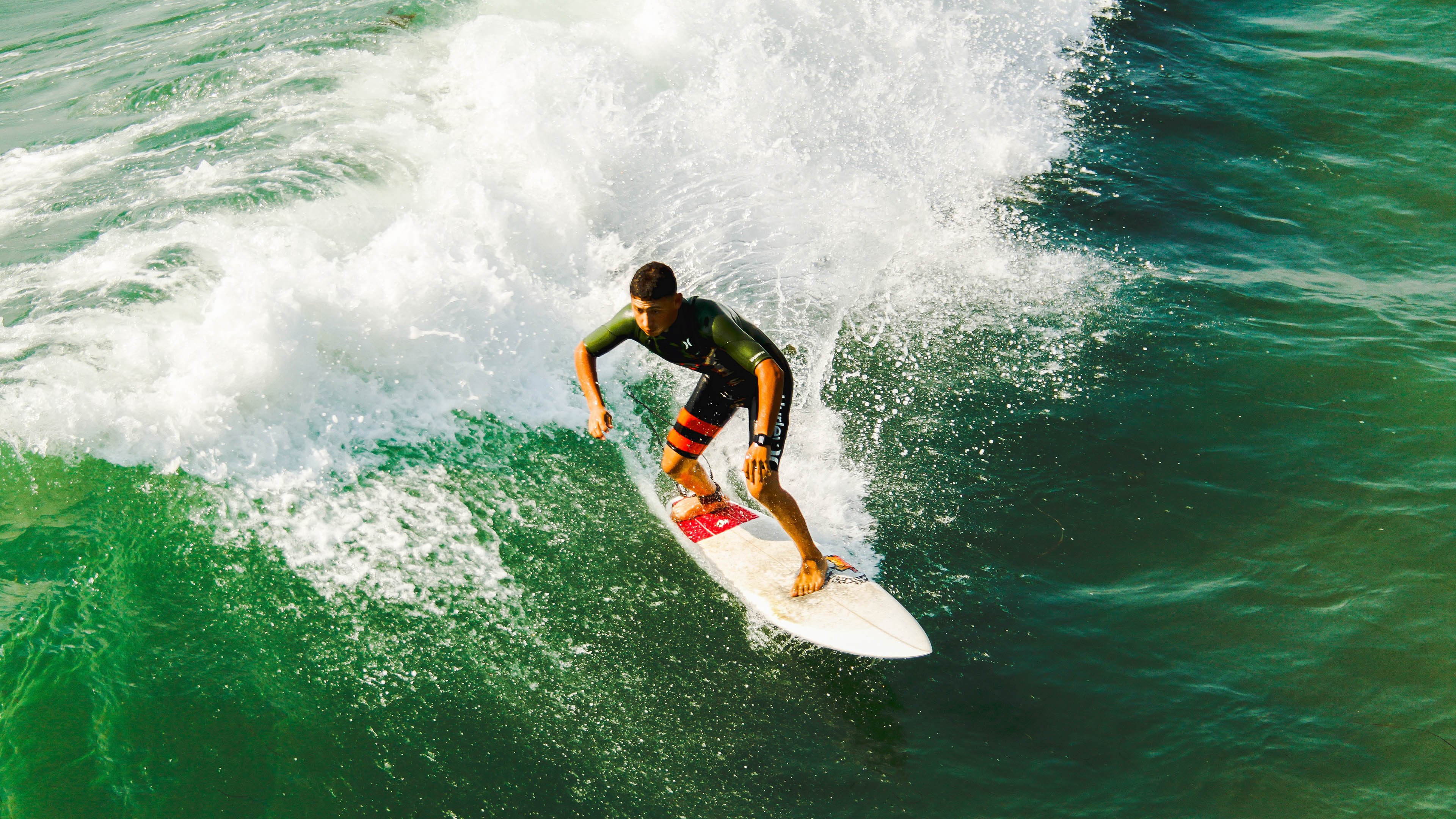 爱游戏2026-篮网碾压猛龙,霍勒迪的压制级表演与篮球哲学的胜利